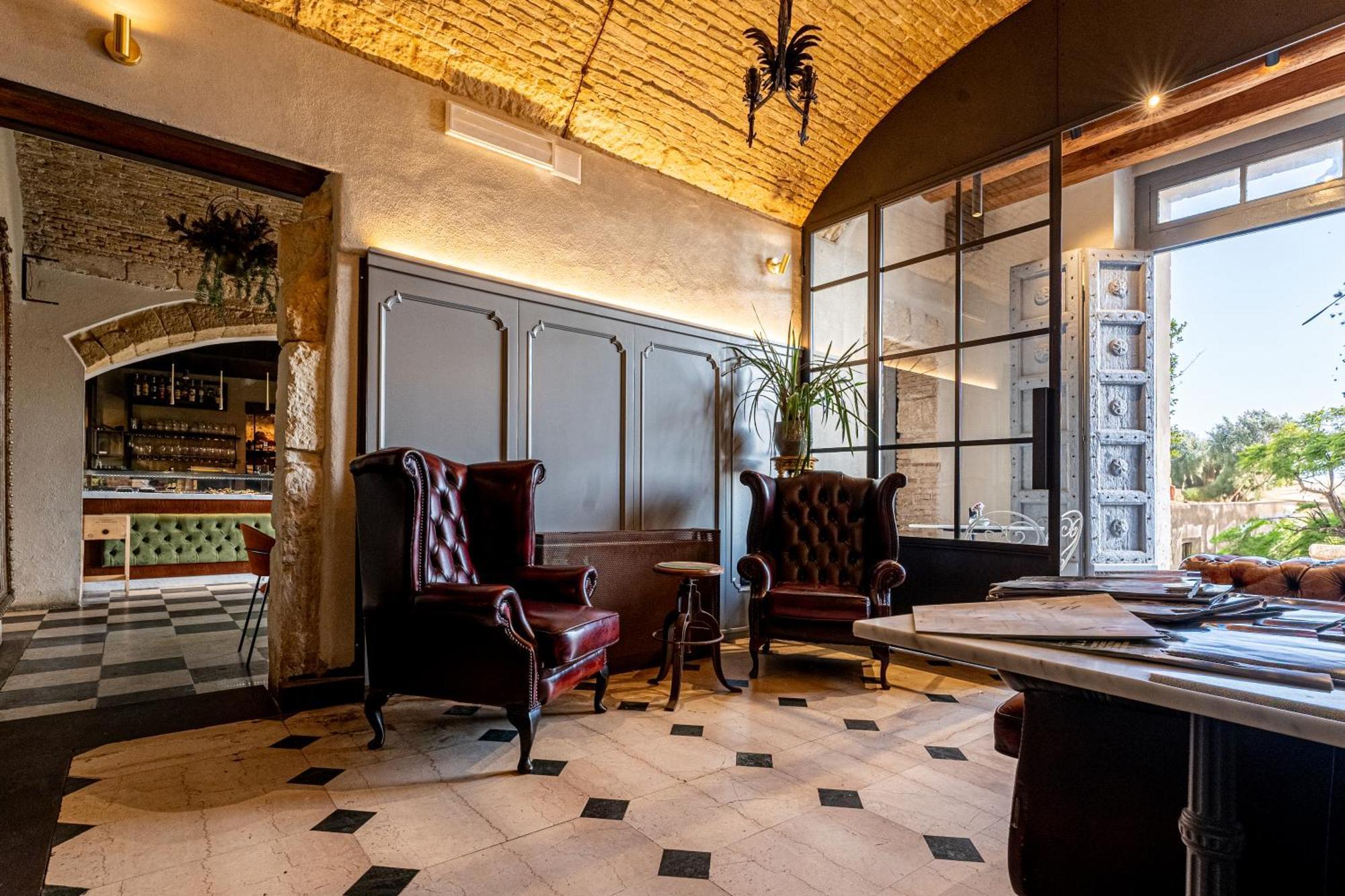 Hotel Palazzo Boyl 1840 Cagliari Esterno foto