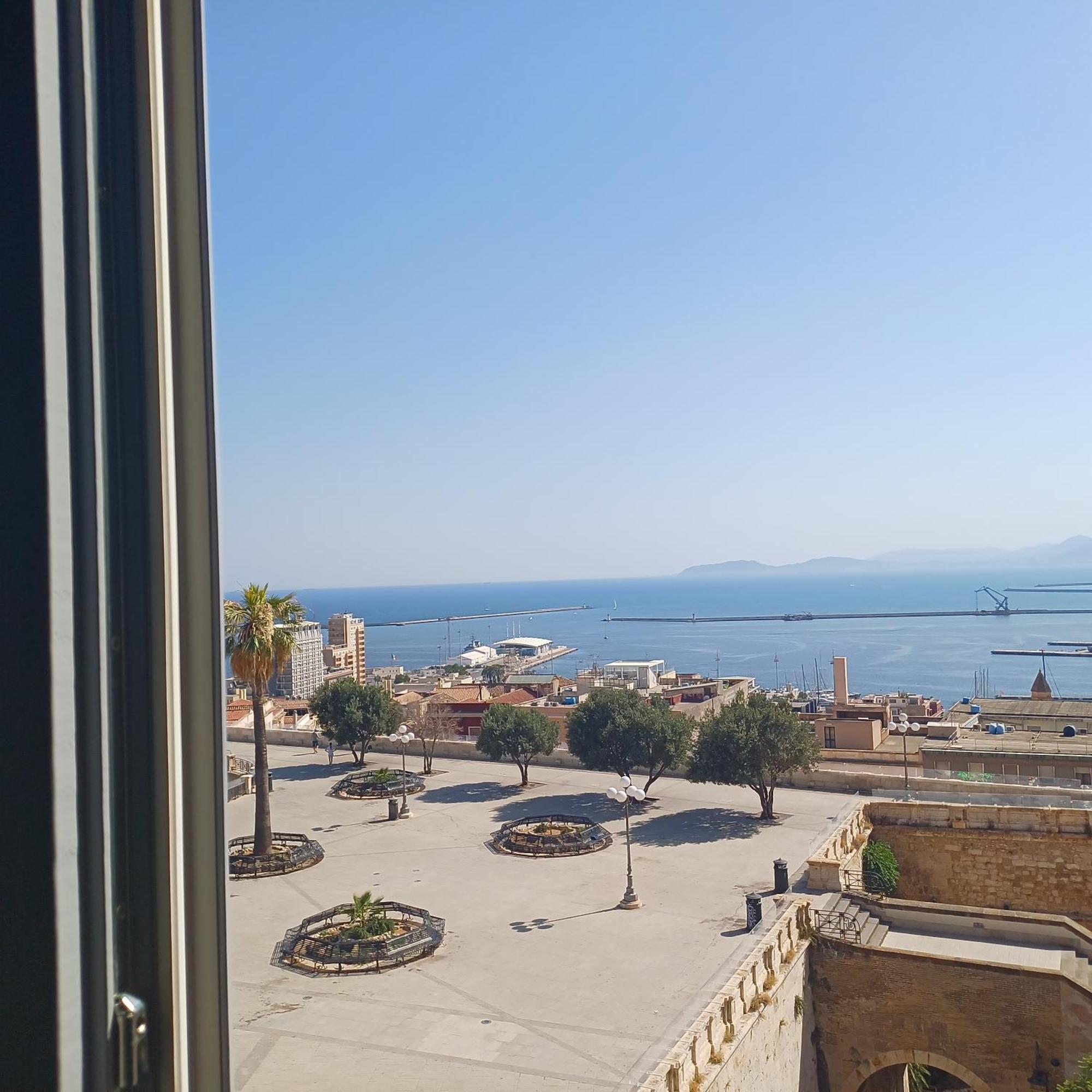 Hotel Palazzo Boyl 1840 Cagliari Esterno foto