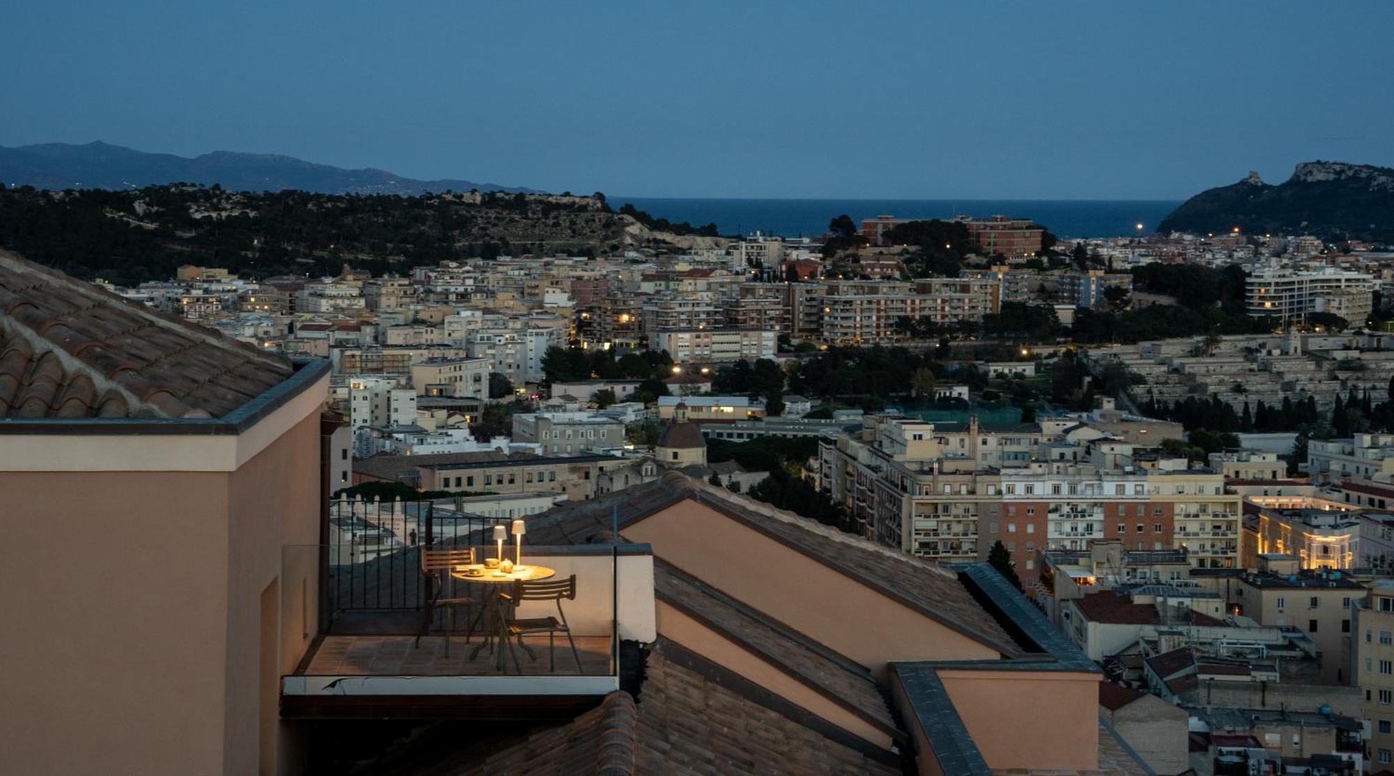 Hotel Palazzo Boyl 1840 Cagliari Esterno foto